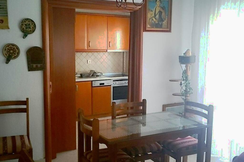 Apartment With Two Bedrooms In City Centre In Drama Greece エクステリア 写真