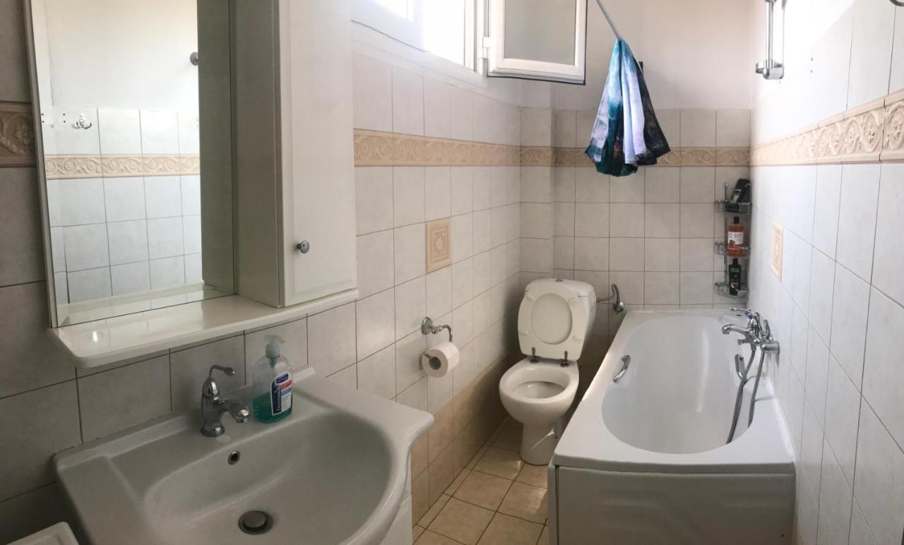 Apartment With Two Bedrooms In City Centre In Drama Greece エクステリア 写真